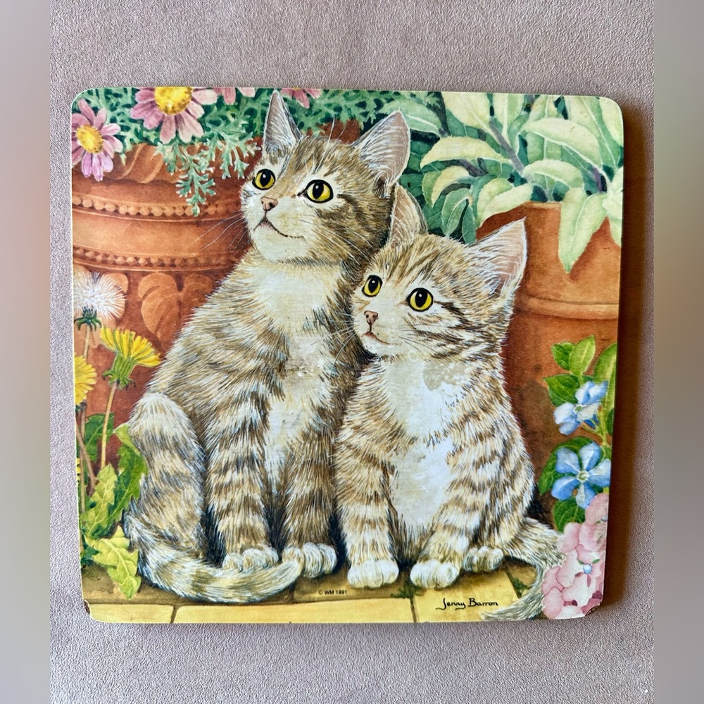 Vintage Kitten trivet heat resistant Made in Somerset England. Condition in pics